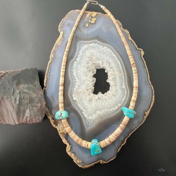 Vintage Native American Heishi Sea Shell Disk and Chunky Turquoise Necklace - Picture 2 of 11